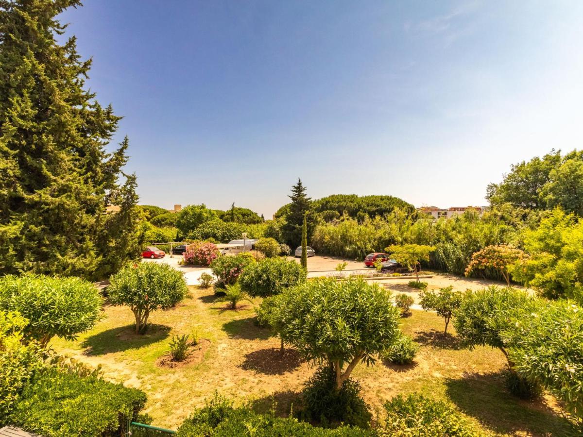 Apartment Les Roses Lauriers By Interhome Le Lavandou Esterno foto
