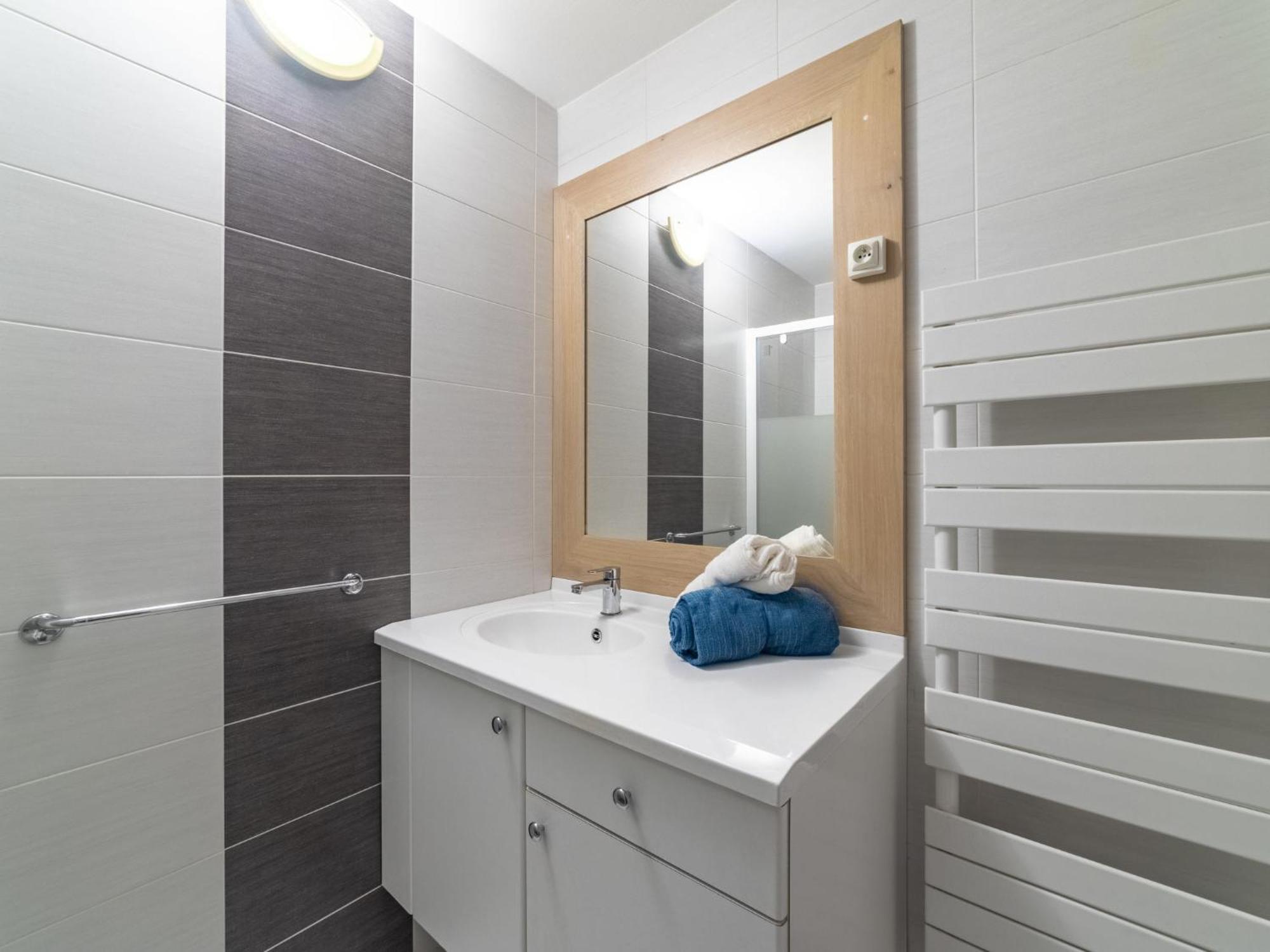 Apartment Les Roses Lauriers By Interhome Le Lavandou Esterno foto