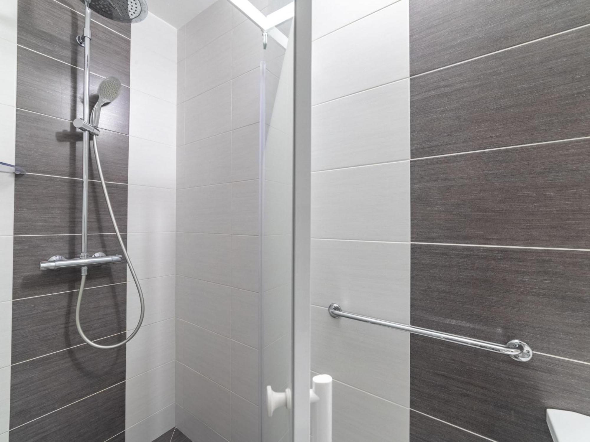 Apartment Les Roses Lauriers By Interhome Le Lavandou Esterno foto